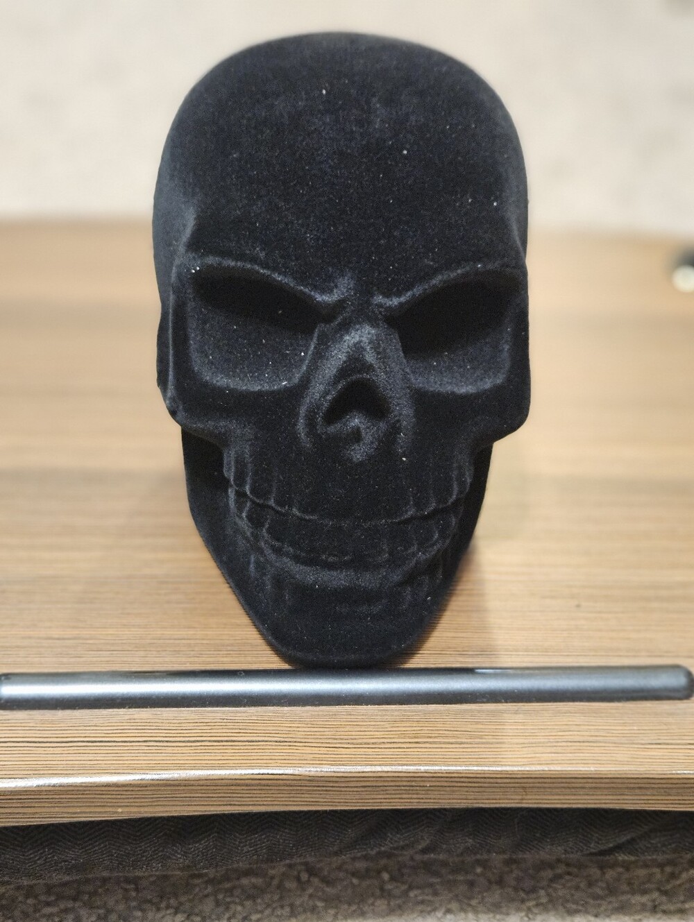 Black Velvet Skull Decoration